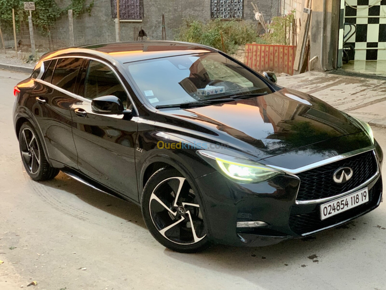 Infiniti Q30s 2018 Full