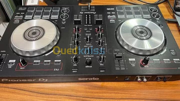 contrôleur DJ Pioneer sb3 