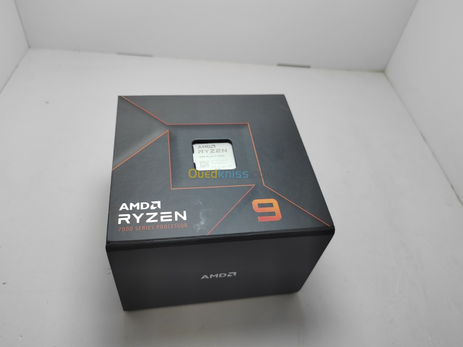 AMD Ryzen 9 7900X