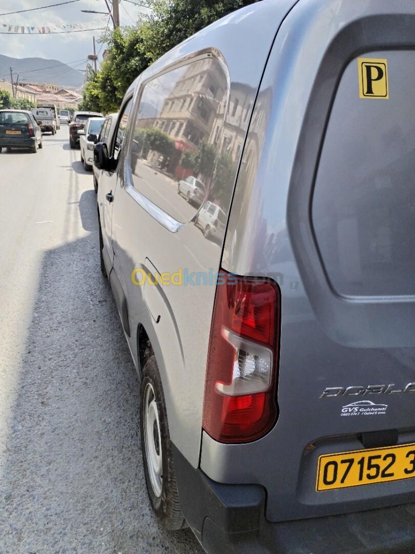 Fiat Doblo 2023 Italy