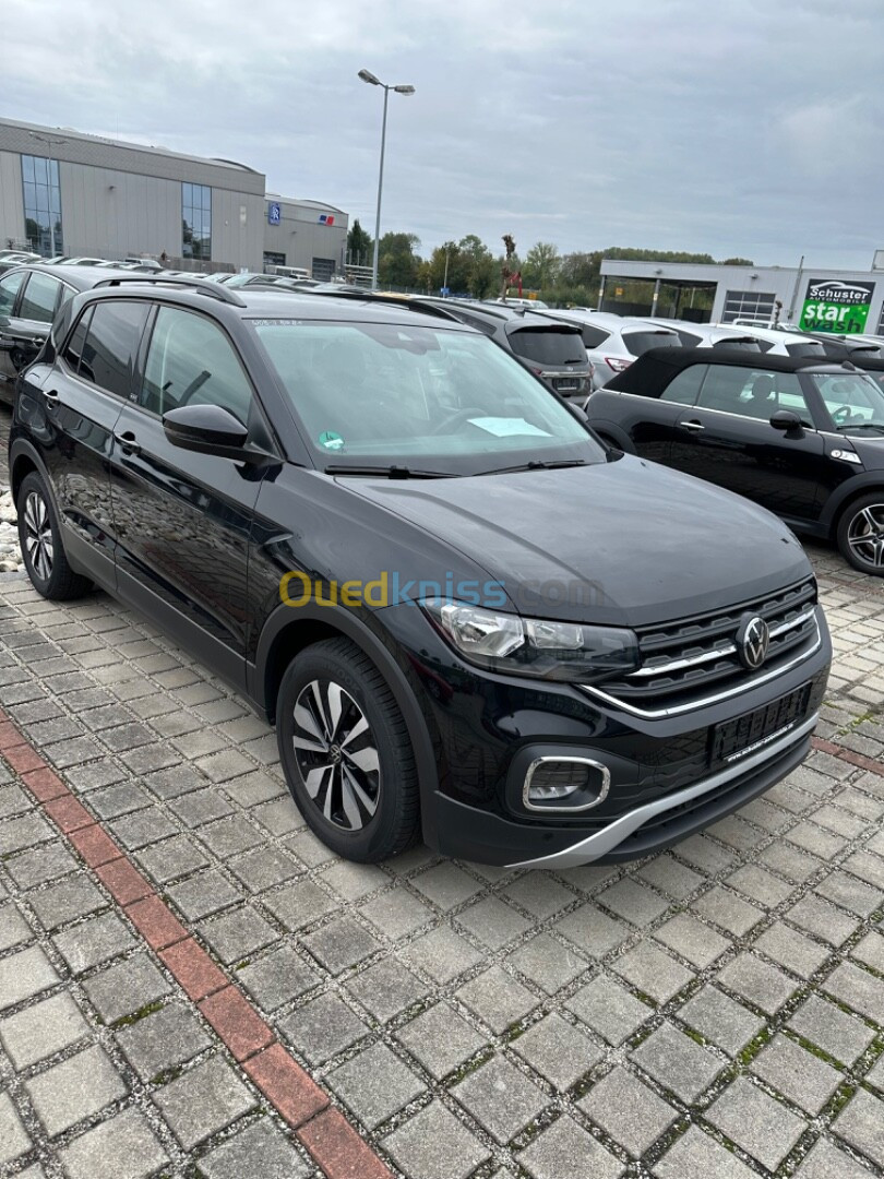 Volkswagen T-Cross 2023 Move