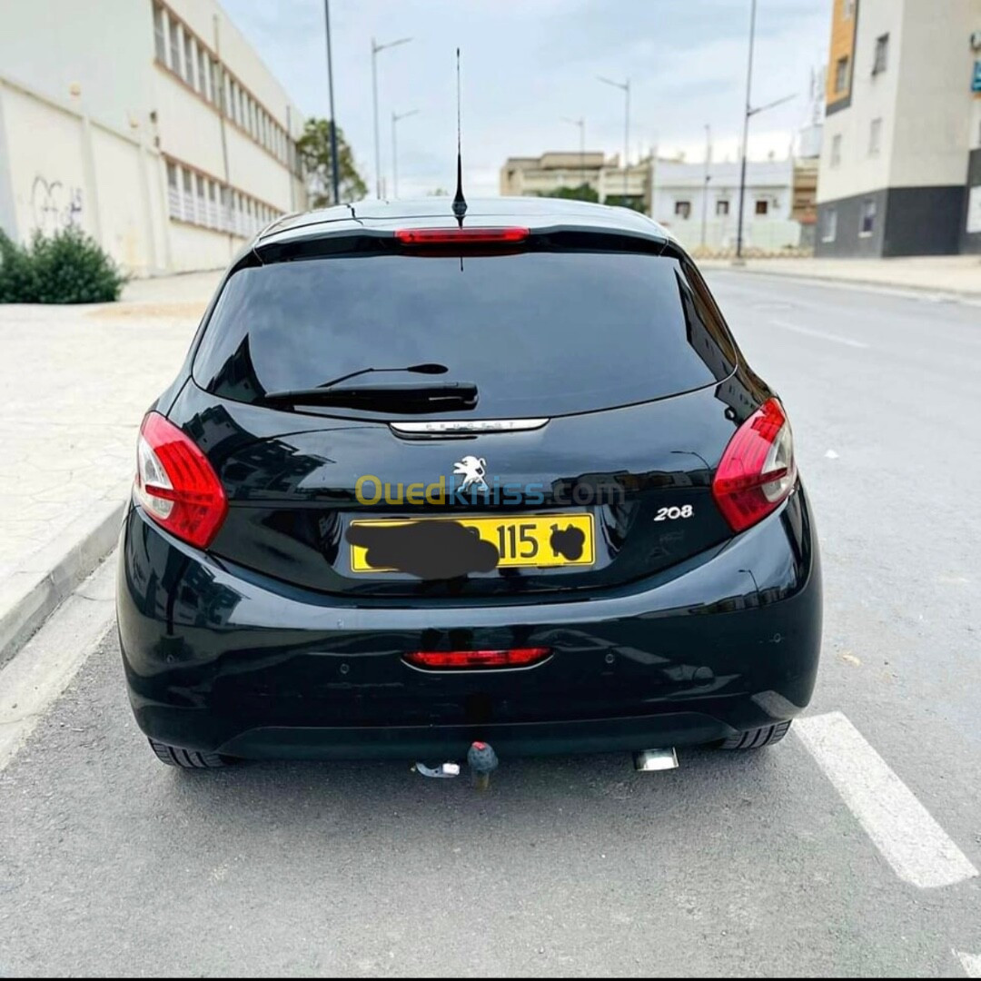 Peugeot 208 2015 Allure Facelift