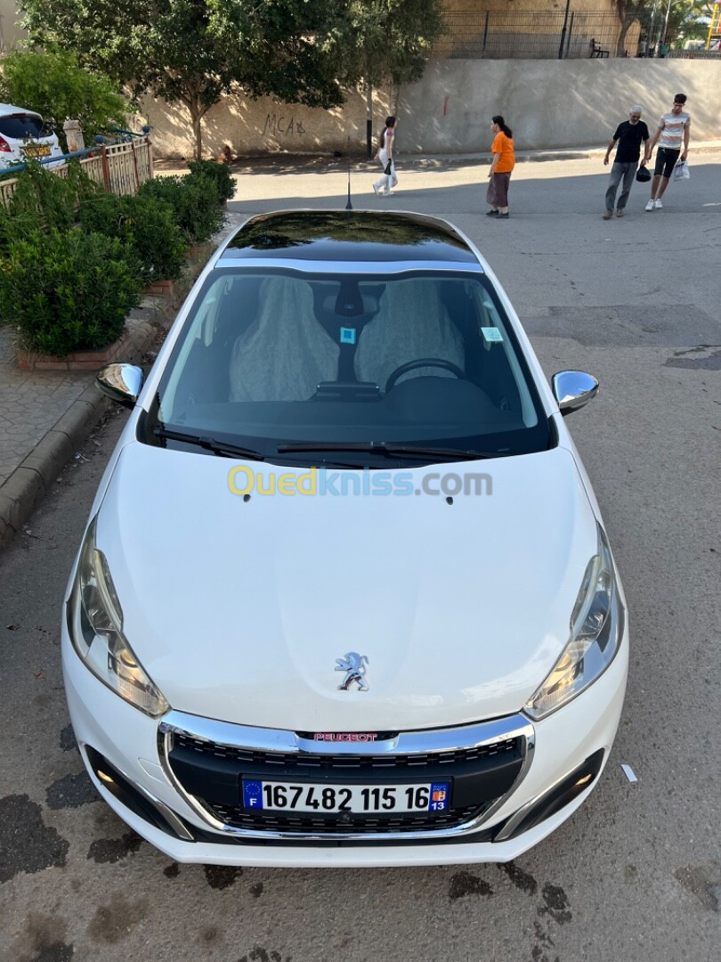 Peugeot 208 2015 Allure Facelift