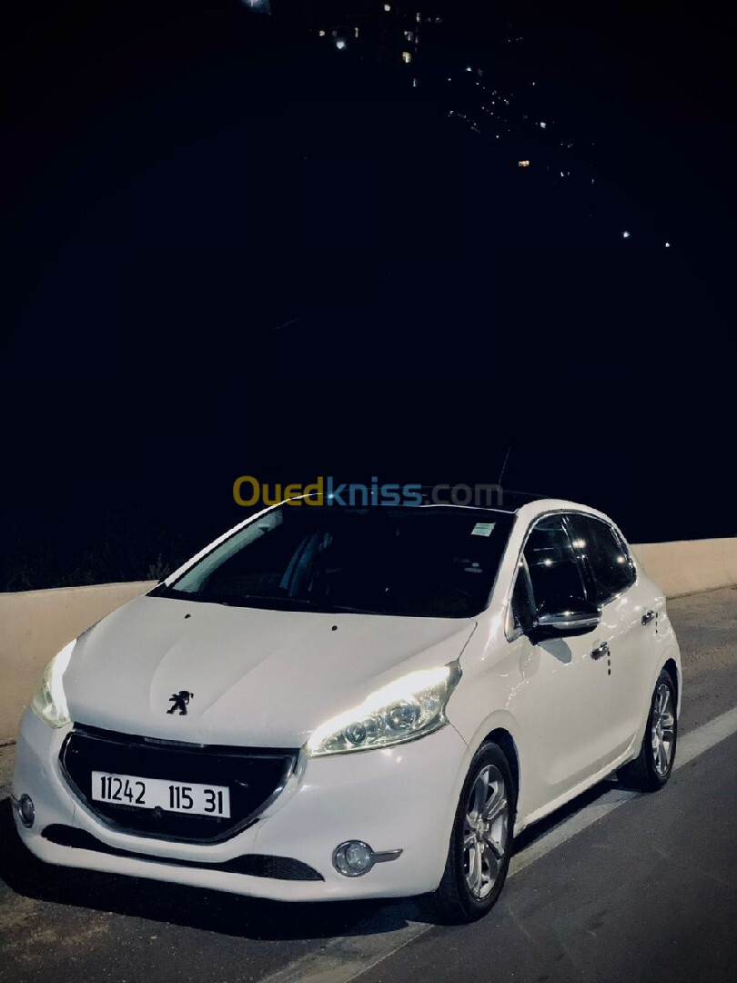 Peugeot 208 2015 Allure