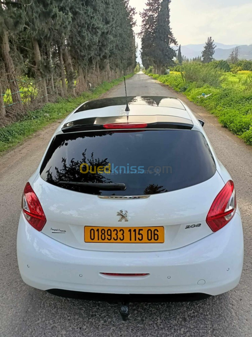 Peugeot 208 2015 Allure