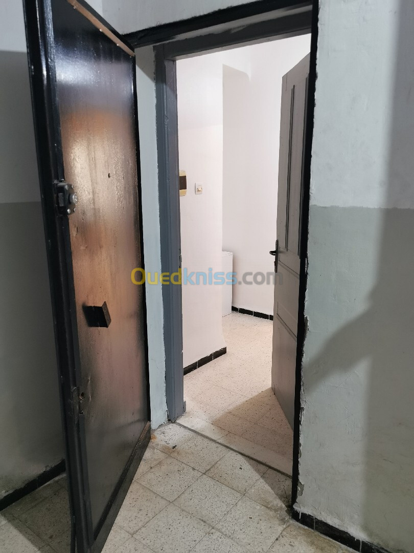 Location Appartement F3 Alger Bab ezzouar