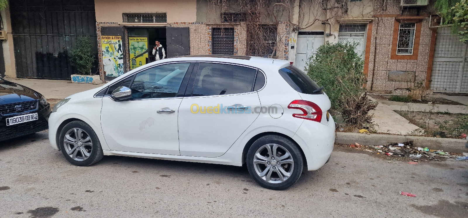 Peugeot 208 2015 Allure