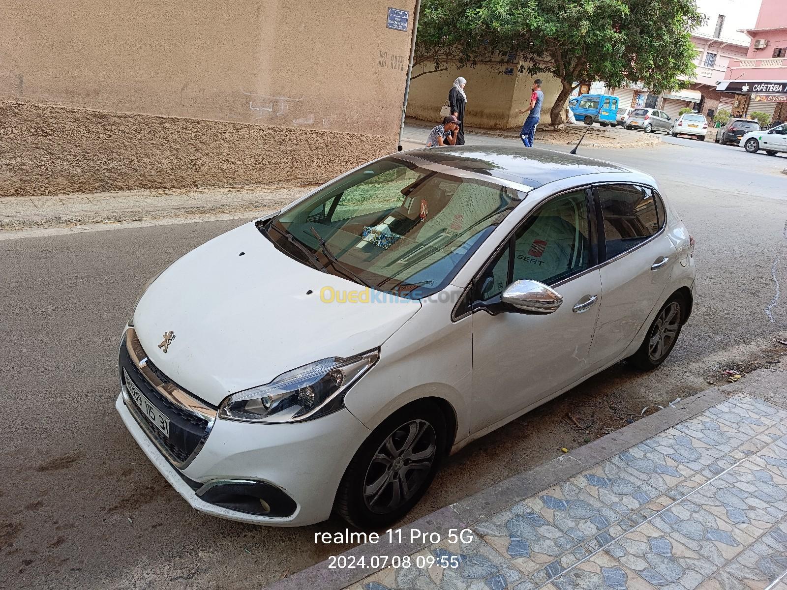 Peugeot 208 2015 208