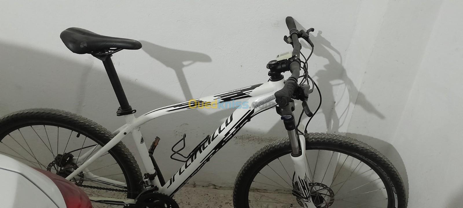 Velo VTT specialized 