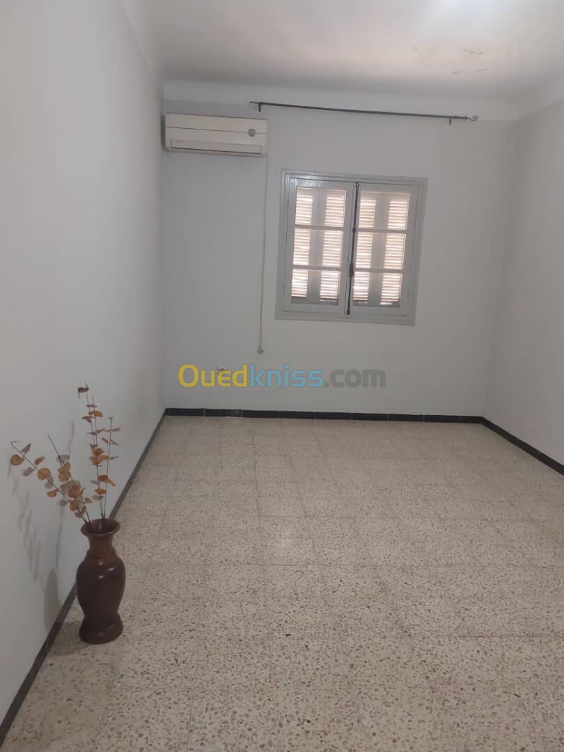 Location Appartement F4 Alger Baba hassen