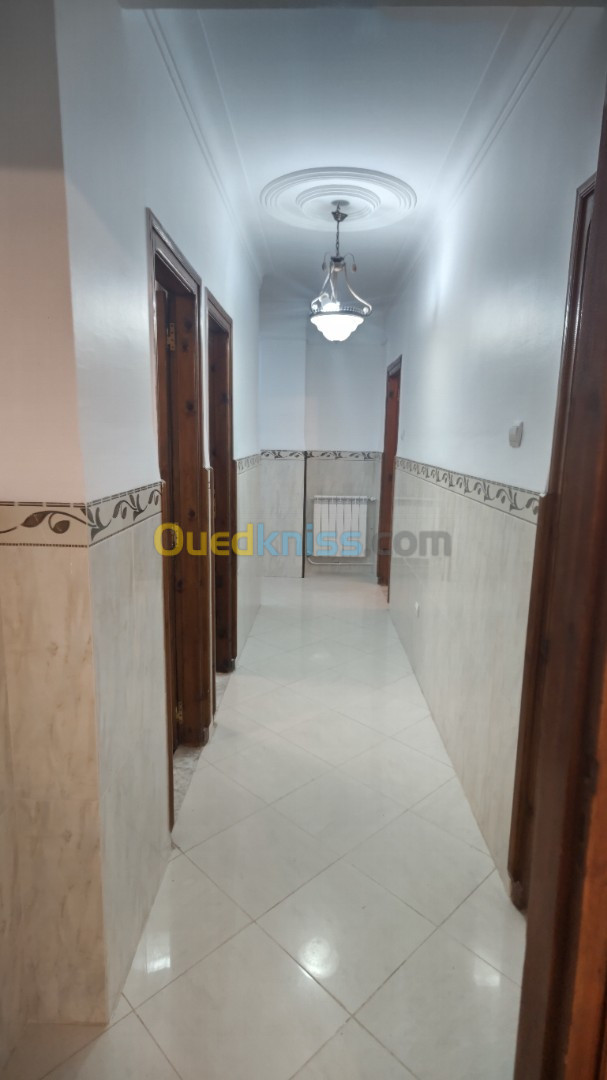 Location Appartement F3 Alger Hydra