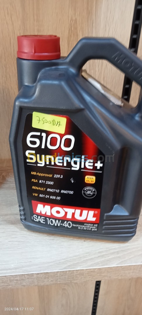 Huile moteur motul 