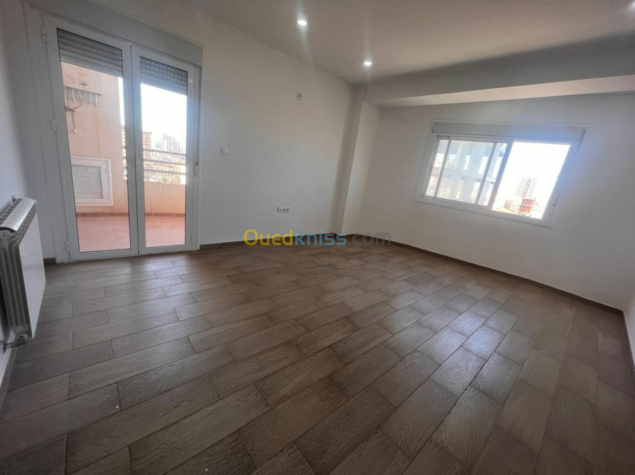 Vente Appartement F4 Oran Bir el djir