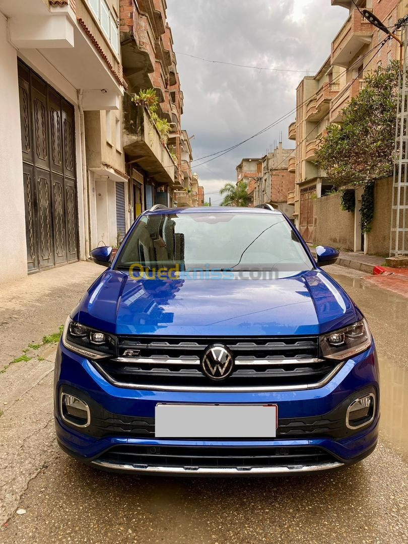 Volkswagen T-CROSS 2021 🔴Volkswagen 🇩🇪 T-CROSS R line 🏁116chv Turbo siège Alcantara semi-Sport 🧾 LED Automatique/ Navi + Xénon + AHK -