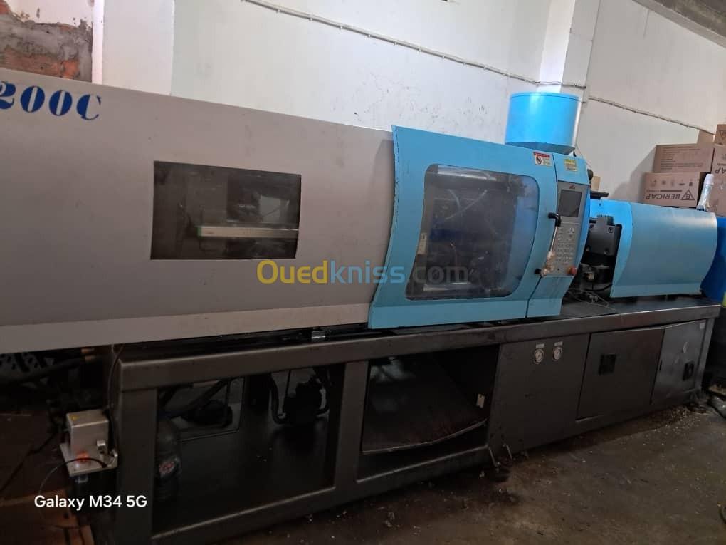  machine injection plastique Bole