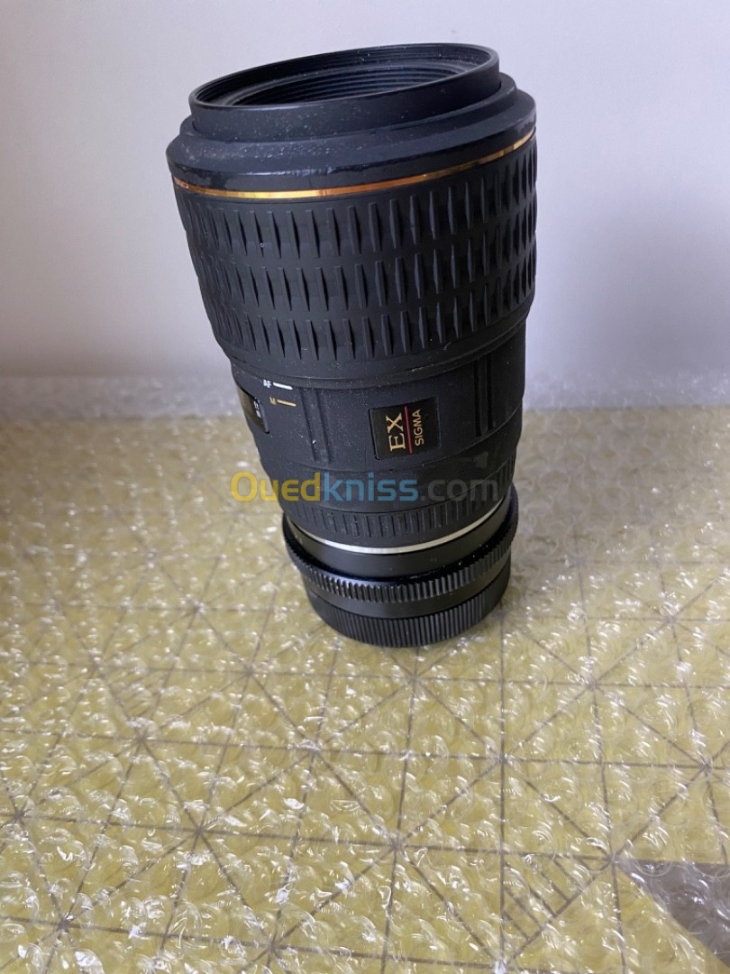 Objectif Sigma 105mm f/2.8 EX Macro - Monture SONY A