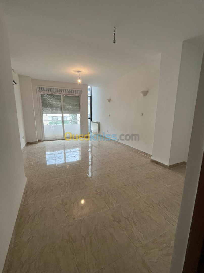 Location Appartement F5 Alger Hydra