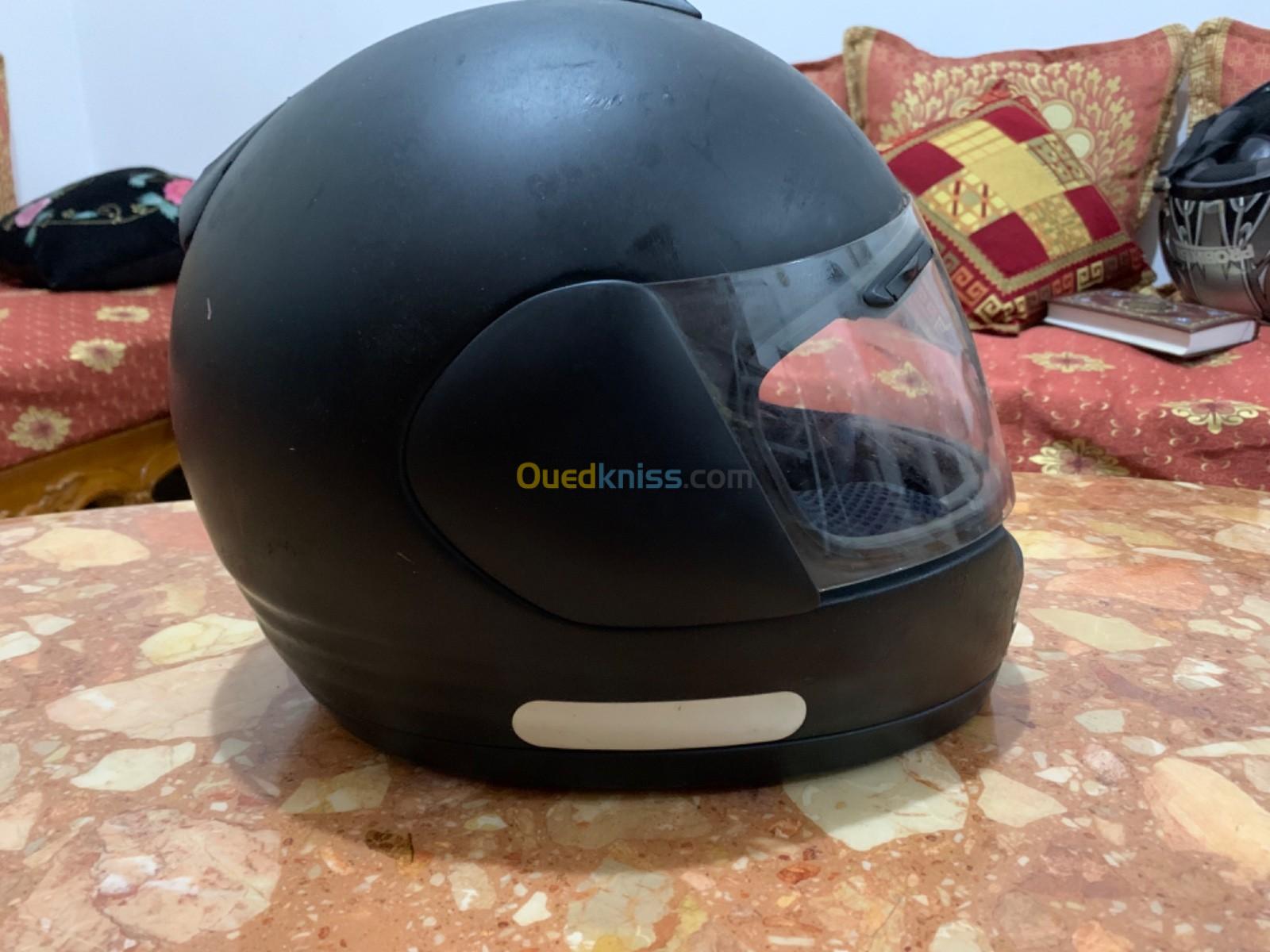 Vente casques de moto 