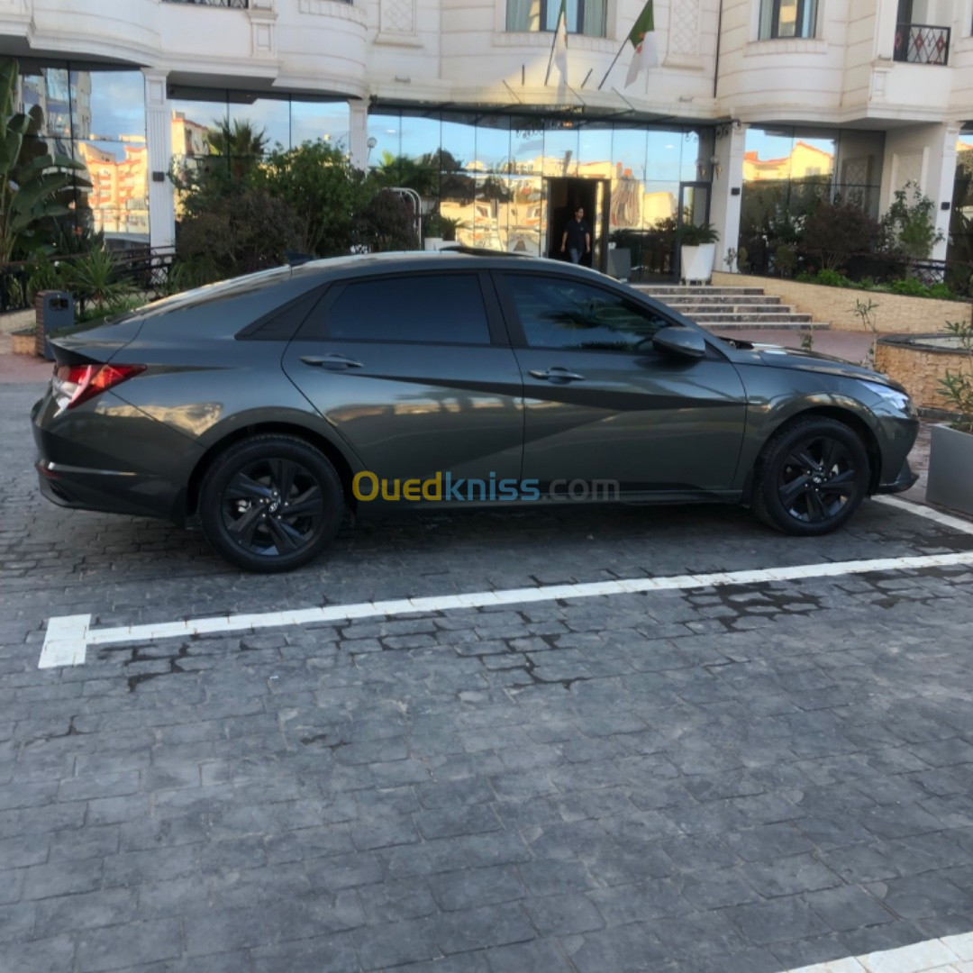 Hyundai Elantra 2022 GLX