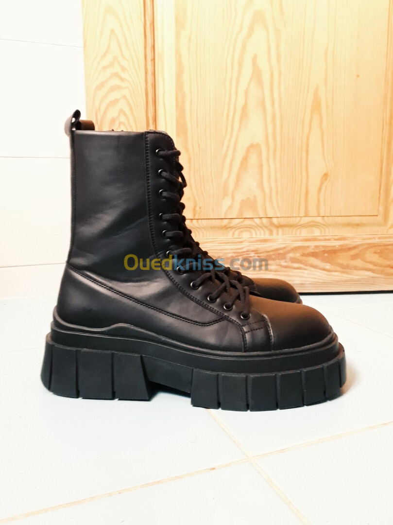 BERSHKA bottes semelle crantée - Homme chunky boots 