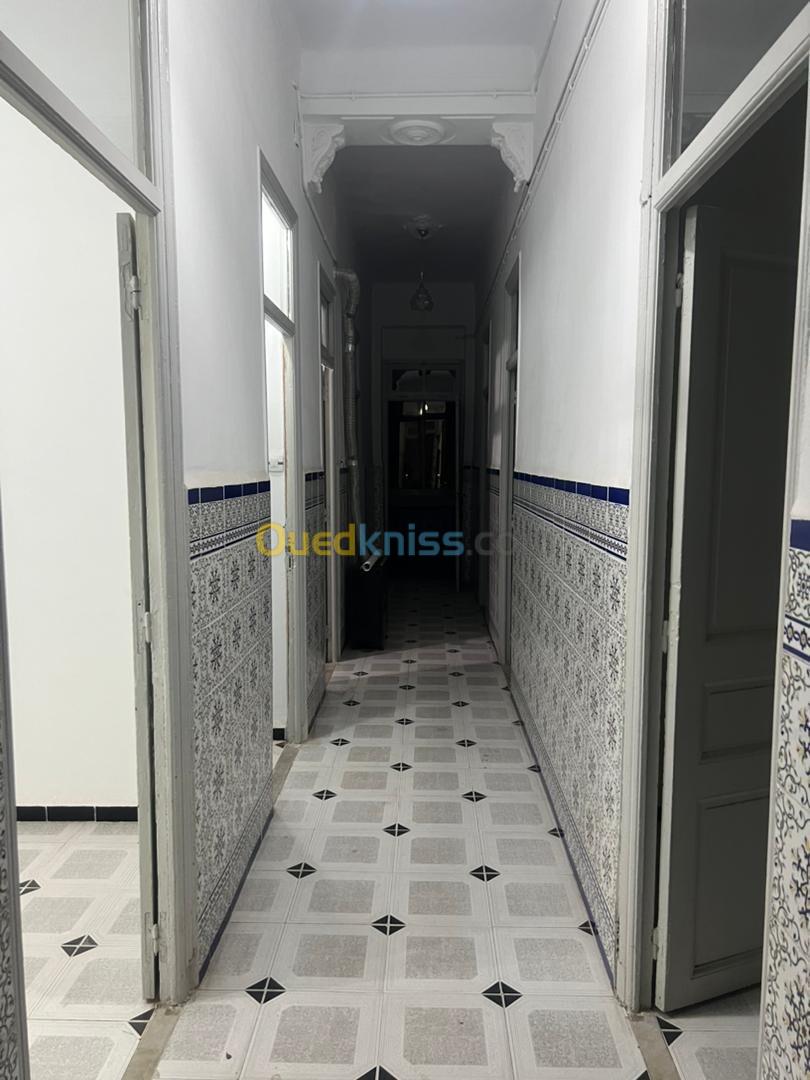 Location Appartement F5 Alger Kouba