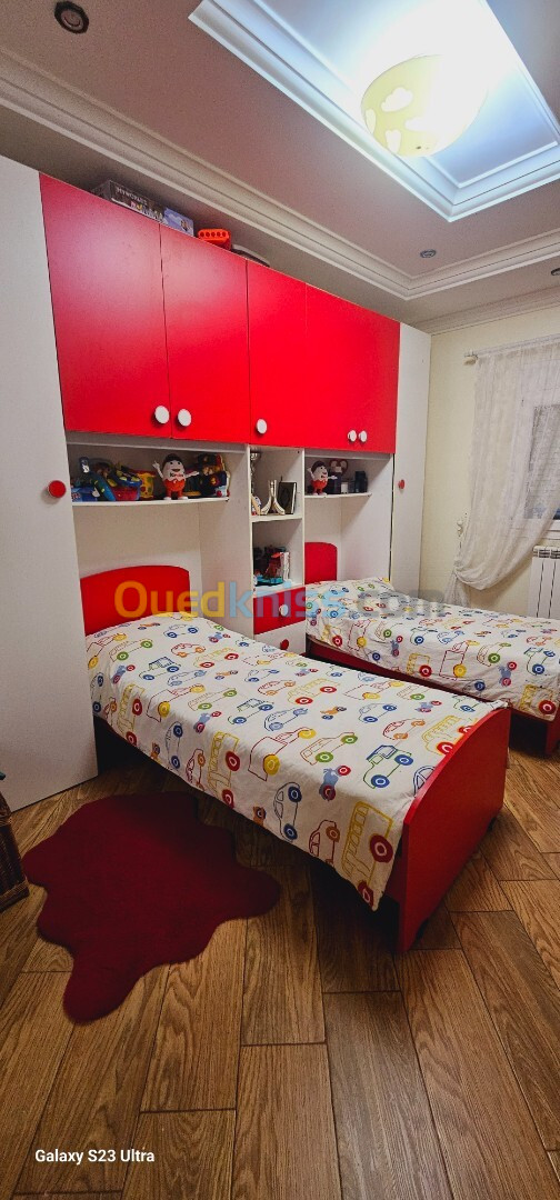 Chambre à coucher pour enfants ou adolescents 