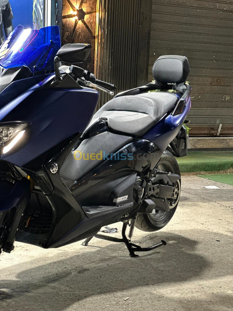 Yamaha tmax Dx 2018