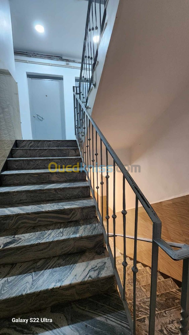 Location Appartement F3 Oran Bir el djir