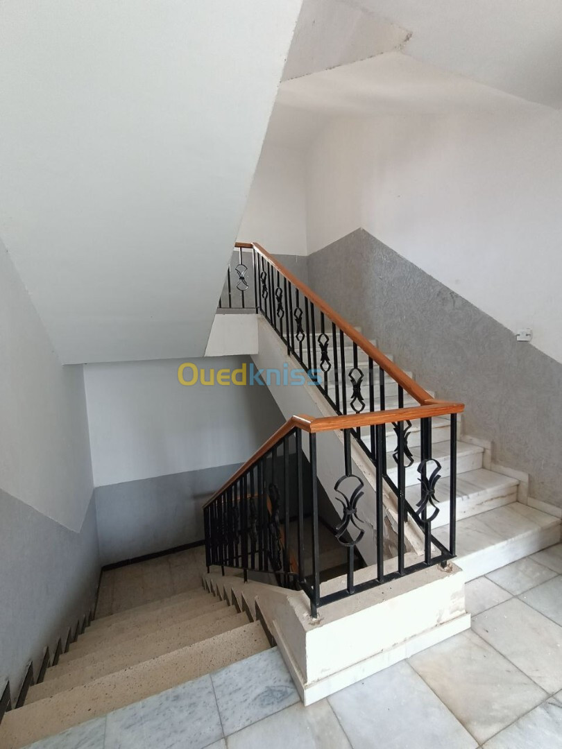 Location Appartement F4 Oran Oran