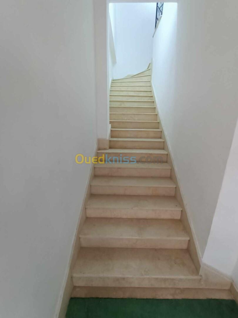 Location Niveau De Villa F4 Oran Bir el djir