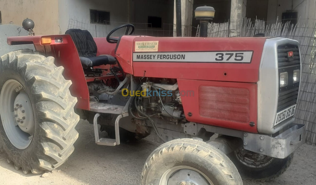 Massey Ferguson 375 2015