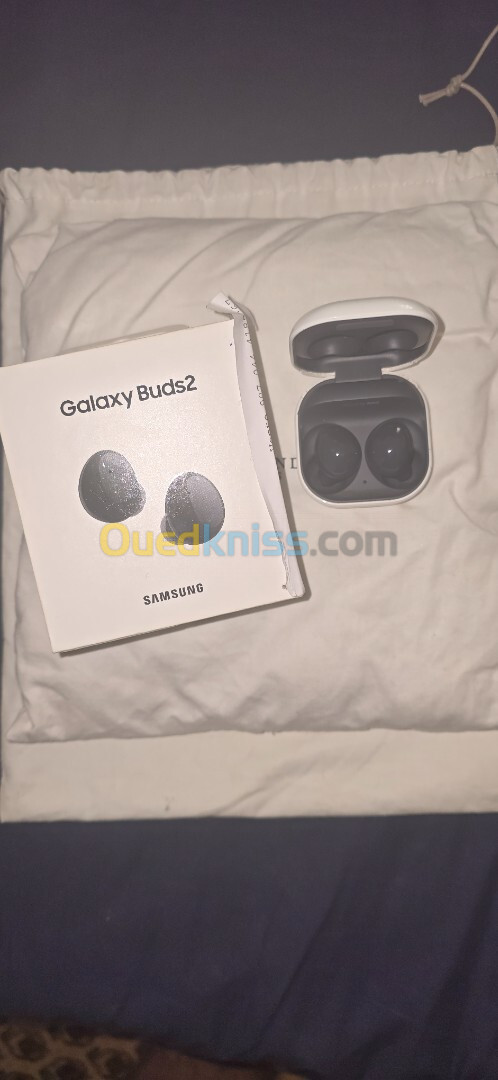 samsung galaxy buds 2