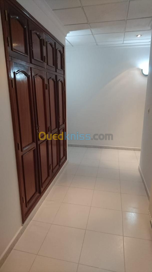 Location Appartement F4 Alger Ben aknoun