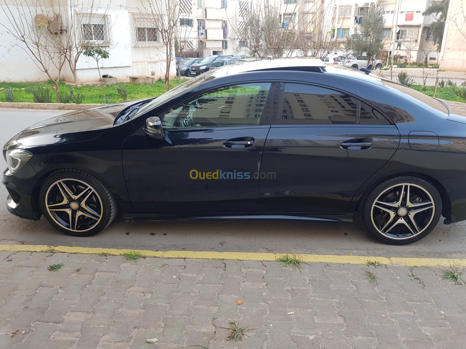 Mercedes CLA 2015 Coupé Exclusif + AMG 