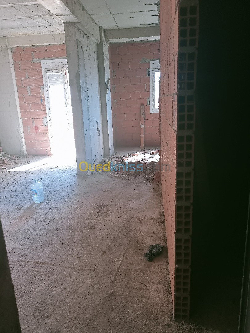 Vente Appartement F2 Alger Bordj el kiffan