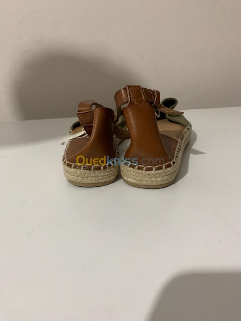 Old Navy Sandals femme 39