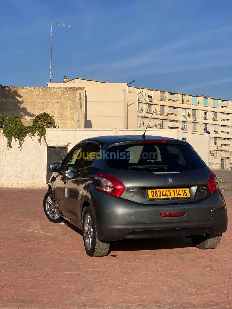 Peugeot 208 2014 Allure