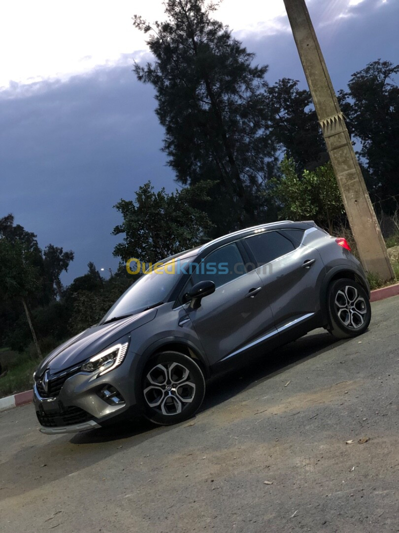 Renault Captur anglaise 2022 Intense