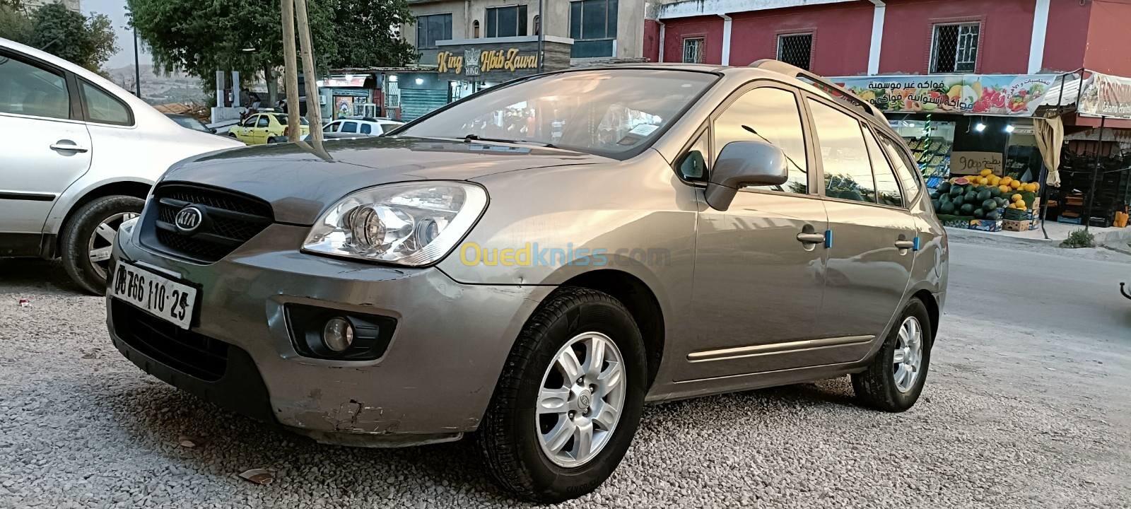 Kia Carens 2010 D