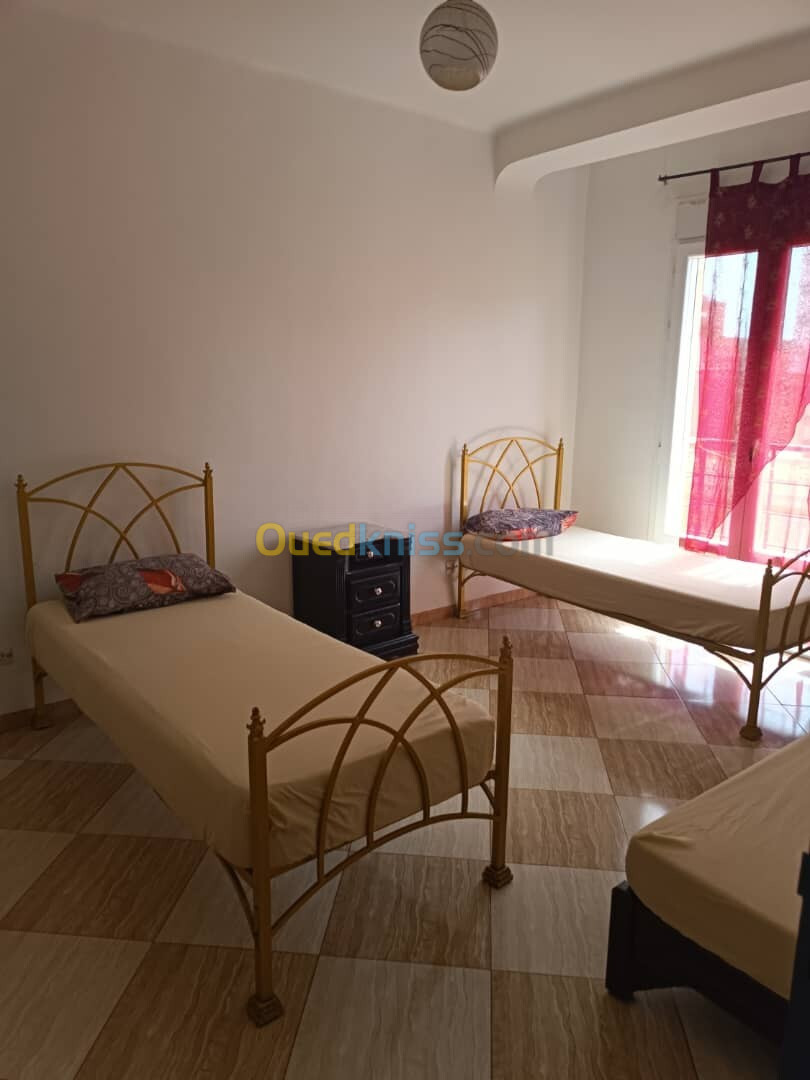 Location vacances Appartement F3 Jijel Jijel