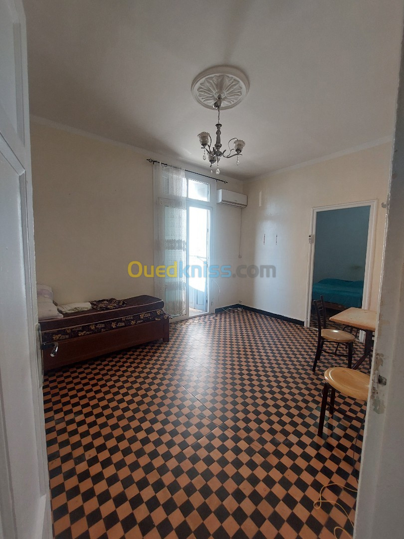 Location Appartement F3 Alger Bab el oued