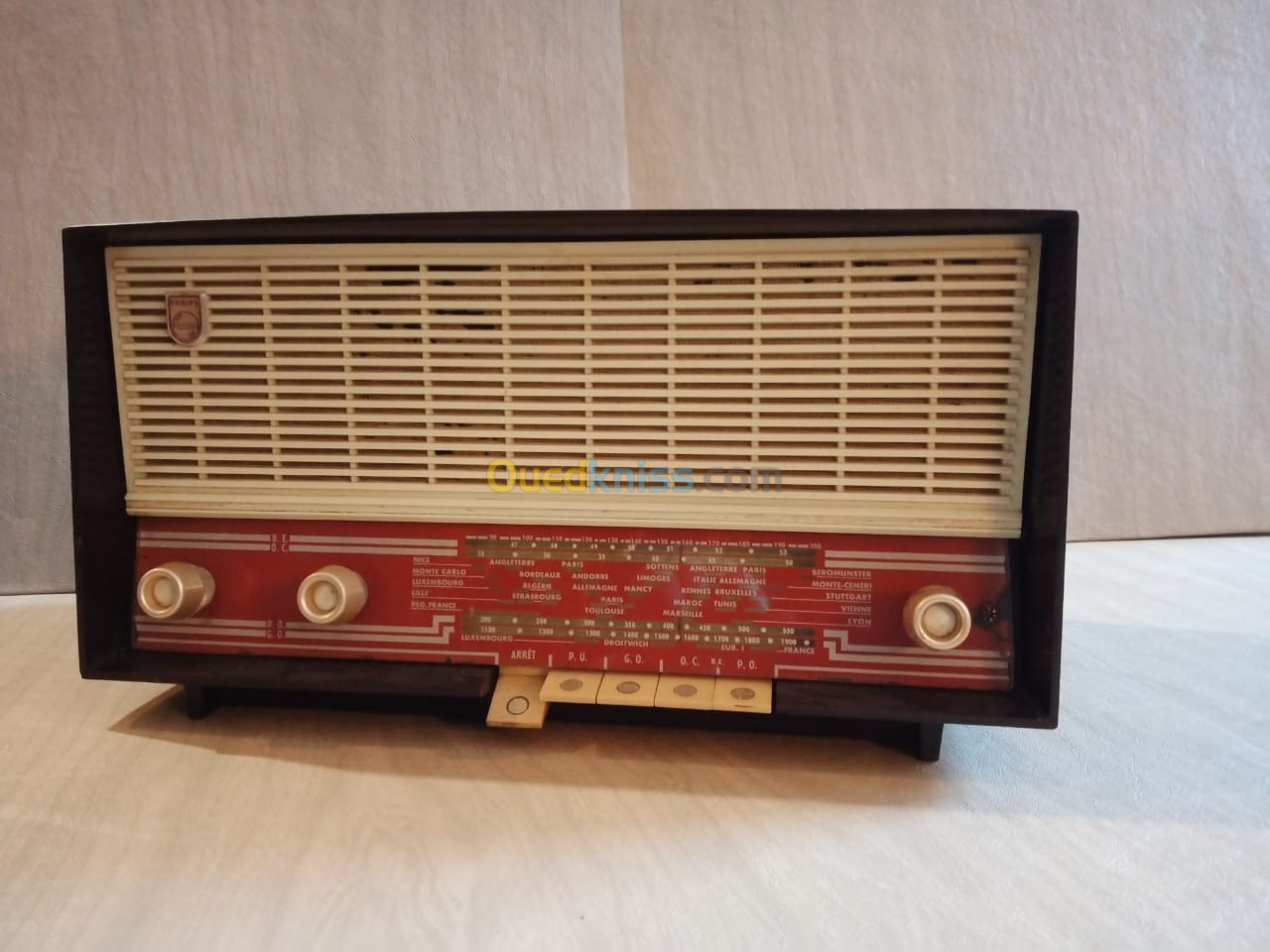 TSF Philips B3X de 1956 en bakélite bordeaux 