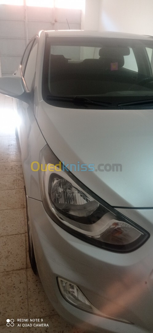 Hyundai Accent RB  5 portes 2013 Préstige