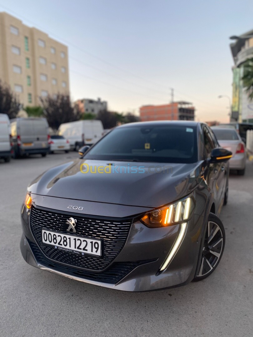 Peugeot 208 2022 GT