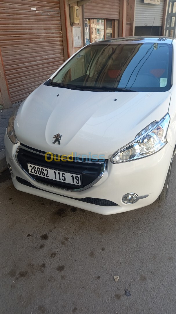 Peugeot 208 2015 Allure