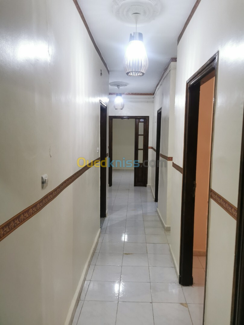 Location Appartement F3 Alger Bordj el bahri