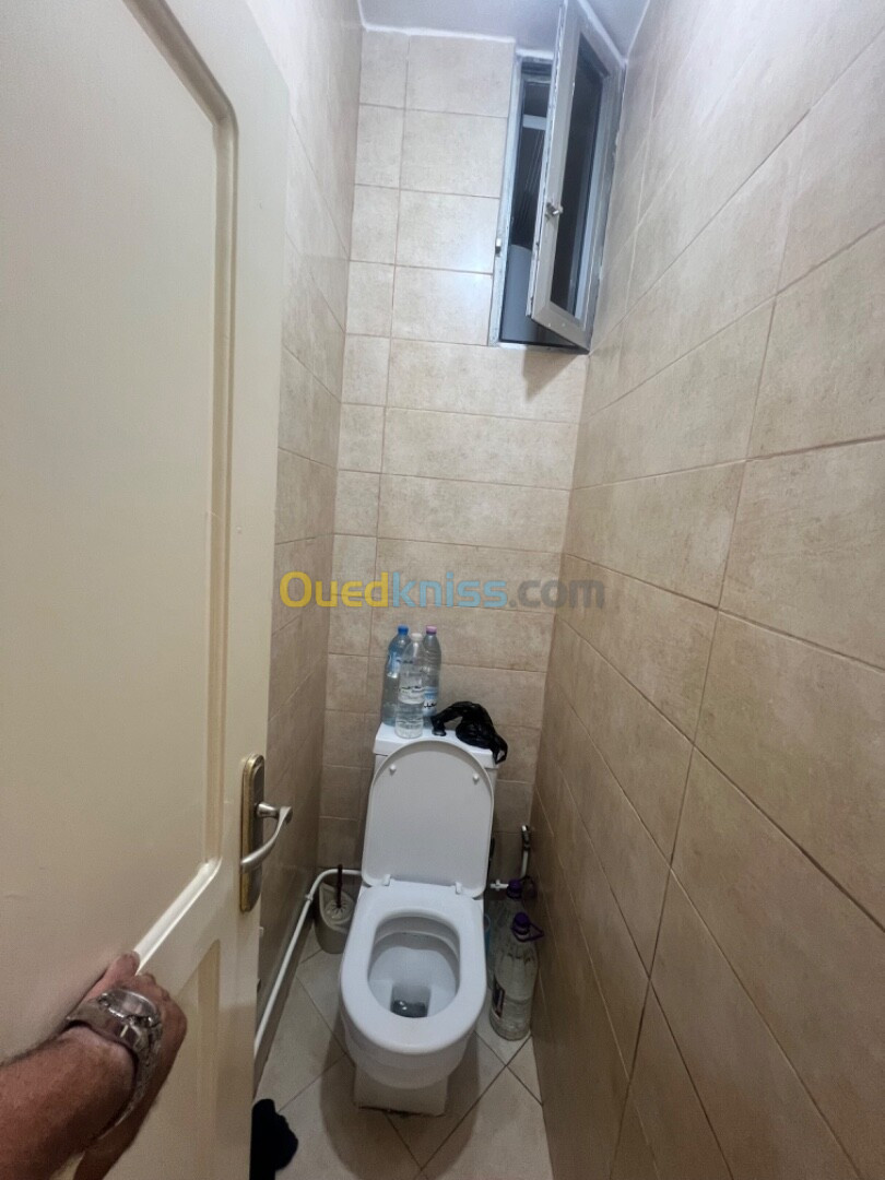 Location Appartement F5 Alger Bir mourad rais