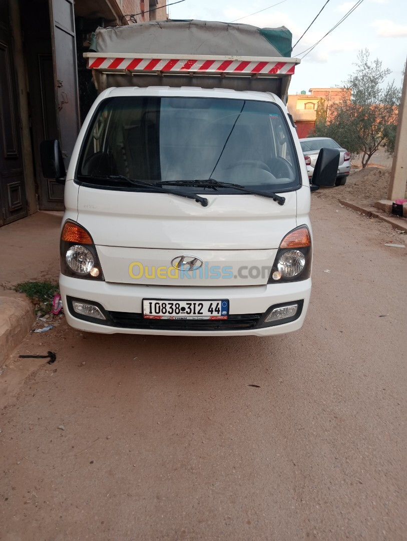 H100 Hyundai H100 2012