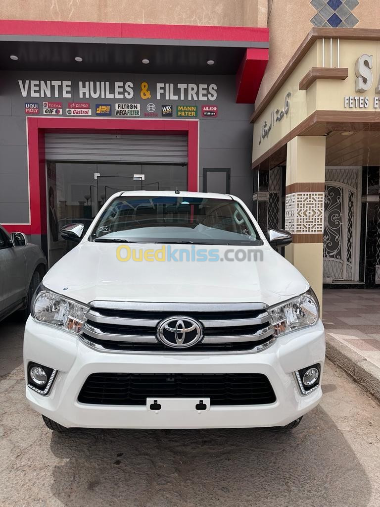 Toyota HILUX 2024 سلوقية