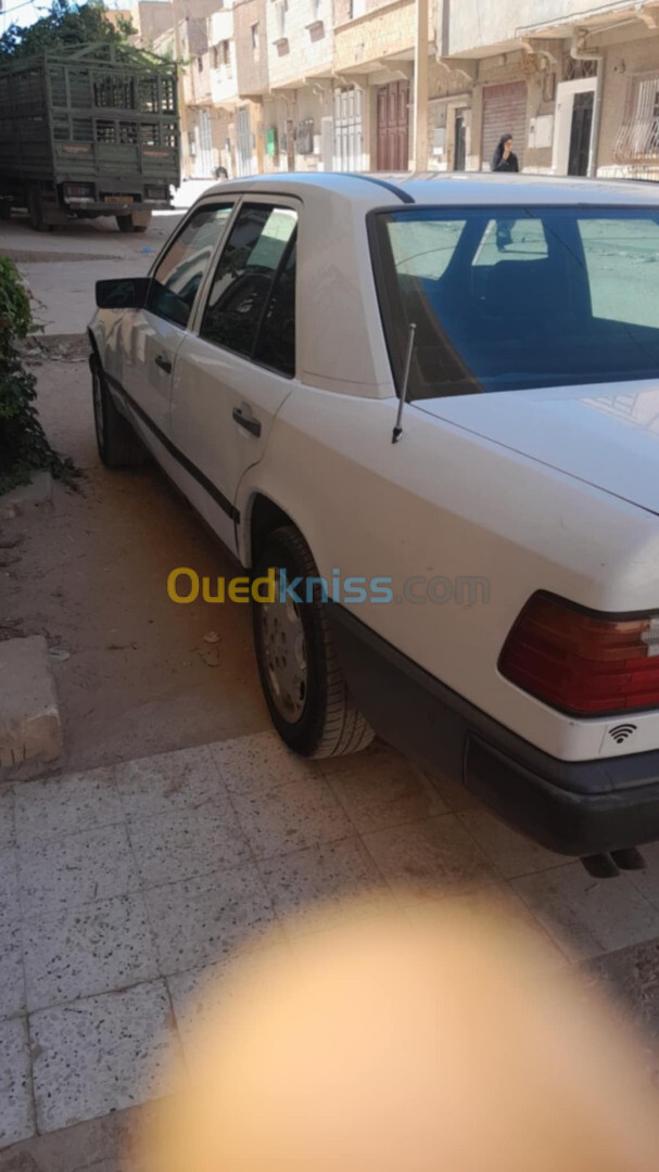 Mercedes Classe E 1994 300 e